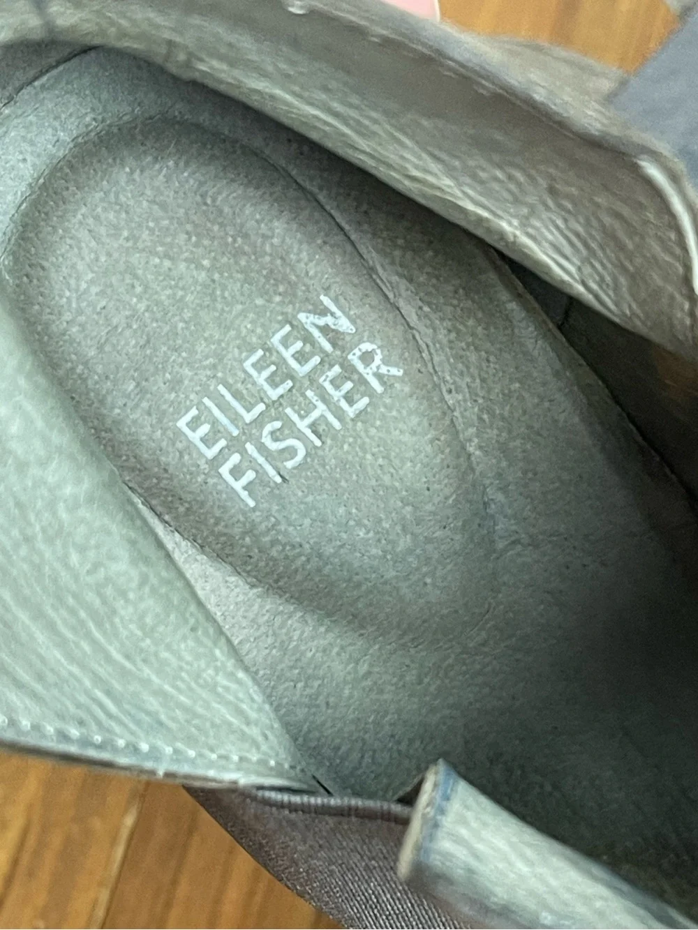 Eileen Fisher size 7.5 mushroom taupe colored Nubuck lark booties